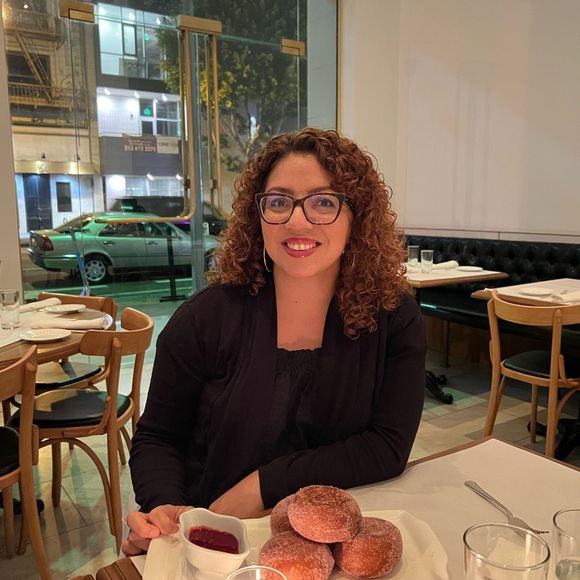 Meet your Posher, Yacira - Picture 1 of 1